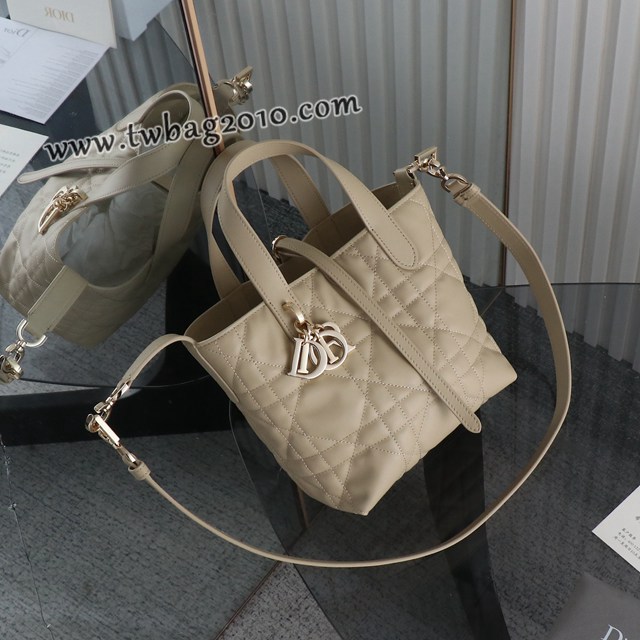 Dior专柜新款迪奥高仿原单原厂级Toujours竖版系列小号胭脂米色M2835菜篮子 djfk1456